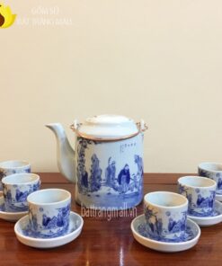 Ấm tích màu Lam, men ngọc, vẽ sự tích cổ xưa