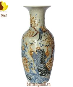 Lộc bình Công Đào đắp nổi, men rạn