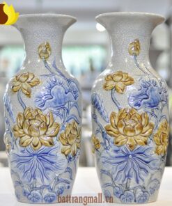 Lộc bình hoa Sen đắp nổi, men rạn