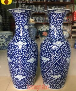Lộc bình mầu Lam, men ngọc, vẽ hoa dây cổ