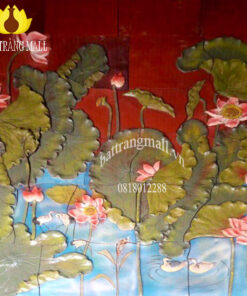 Hoa sen trên chất gốm bát tràng.