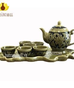 Ấm chén khắc nổi hoa dây cổ, khay sứ.