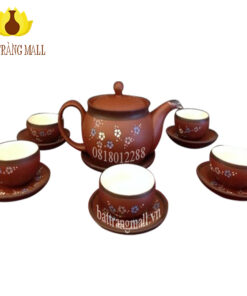 Bộ Trà Hồng Sa màu đỏ, lòng trắng.